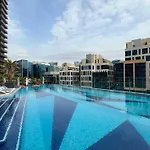 Luxurious Studio In Elite With Canal View