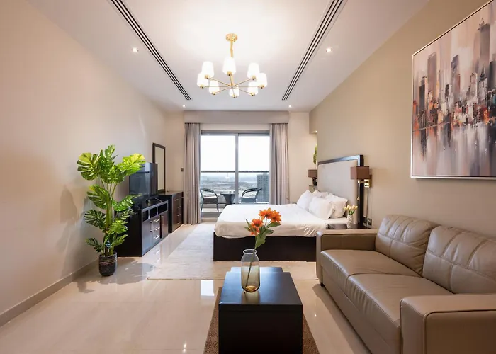 Luxurious Studio In Elite With Canal View