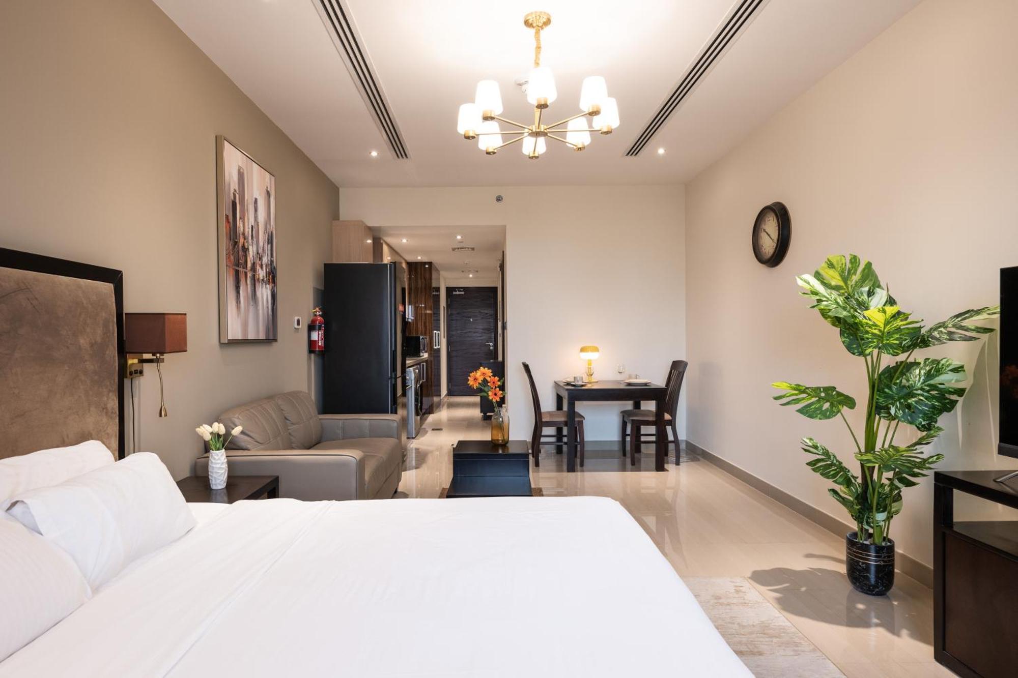 Apartment Luxurious In Elite With Canal View